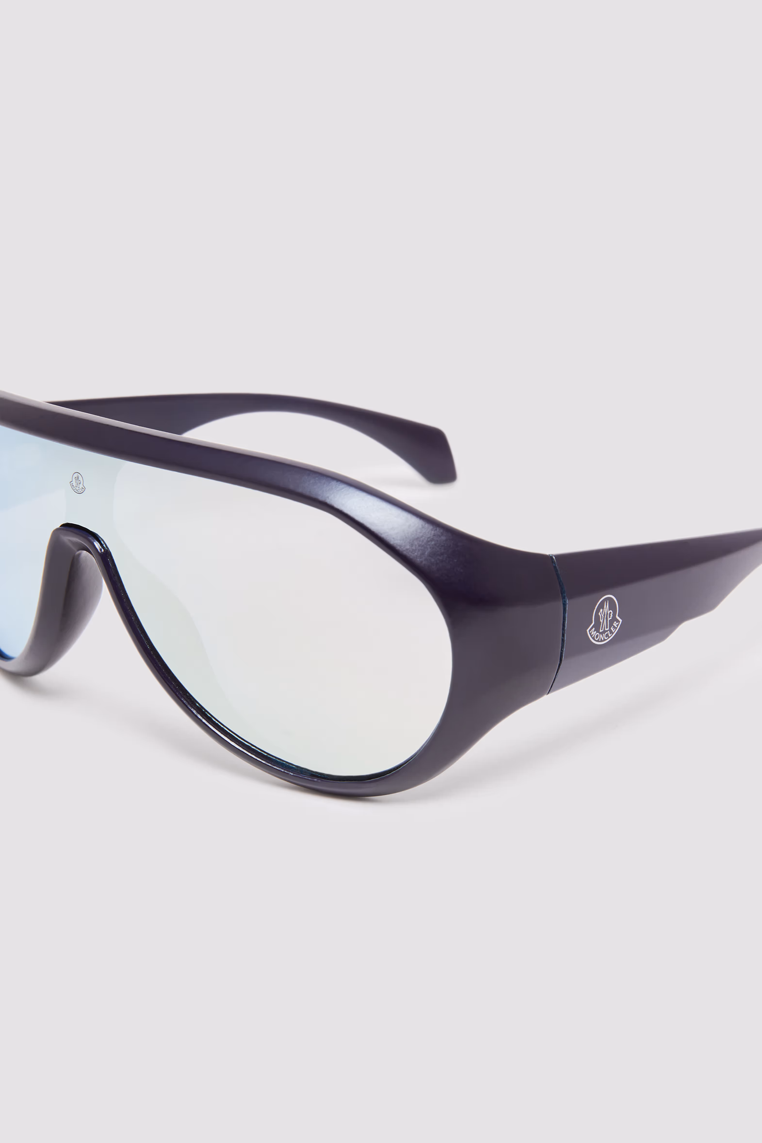 Bombolle Oval Sunglasses MATTE DARK BLUE Moncler 4